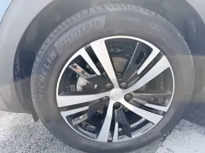 Photo 130 Peugeot 3008  PureTech 130ch S&S BVM6