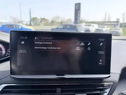 Photo 115 Peugeot 3008  PureTech 130ch S&S BVM6