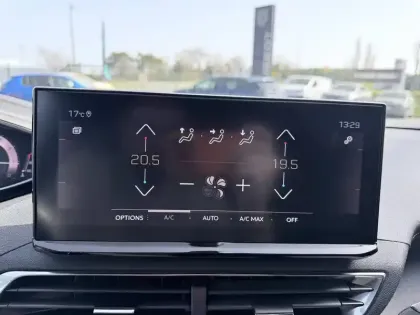 Photo 111 Peugeot 3008  PureTech 130ch S&S BVM6