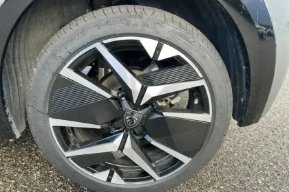 Photo 57 Peugeot 208  Hybrid 136 e-DCS6