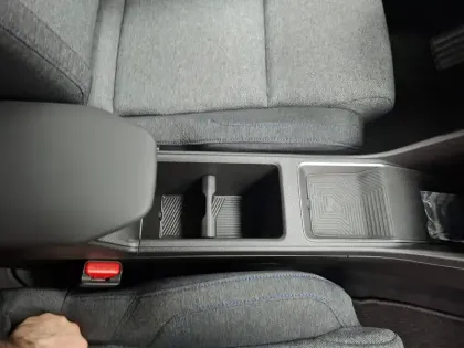 Photo 22 Renault 4 Renault  E-Tech Electrique 120 ch autonomie urbaine