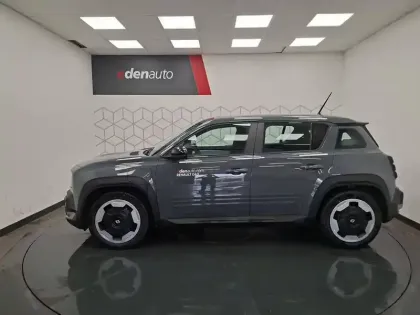 Photo 41 Renault 4 Renault  E-Tech Electrique 120 ch autonomie urbaine