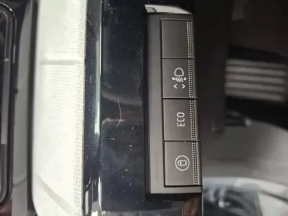 Photo 27 Renault 4 Renault  E-Tech Electrique 120 ch autonomie urbaine