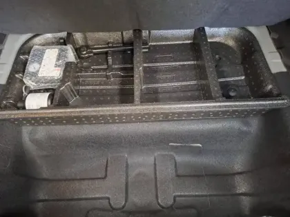 Photo 11 Renault 4 Renault  E-Tech Electrique 120 ch autonomie urbaine