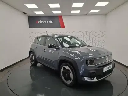 Photo 1 Renault 4 Renault  E-Tech Electrique 120 ch autonomie urbaine