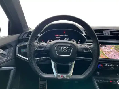 Photo 47 Audi Q3  35 TFSI 150 ch S tronic 7