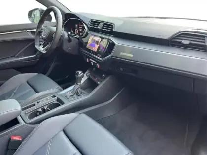 Photo 40 Audi Q3  35 TFSI 150 ch S tronic 7