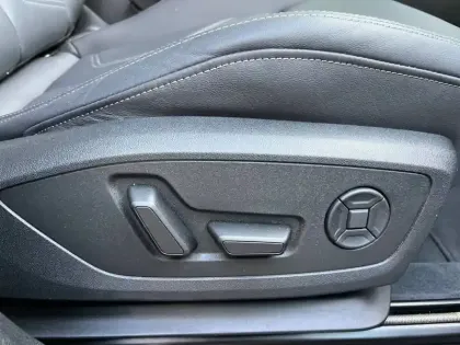 Photo 53 Audi Q3  35 TFSI 150 ch S tronic 7