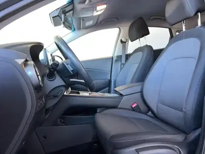 Photo 6 Hyundai Kona  Electrique 39 kWh - 136 ch