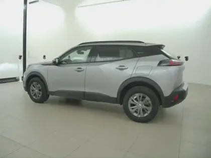 Photo 32 Peugeot 2008  PureTech 100 S&S BVM6