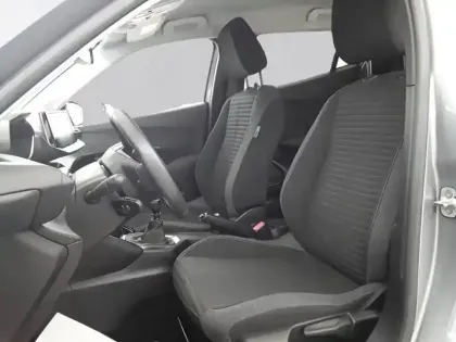 Photo 10 Peugeot 2008  PureTech 100 S&S BVM6