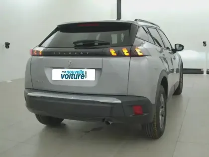 Photo 31 Peugeot 2008  PureTech 100 S&S BVM6