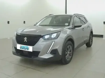 Photo 27 Peugeot 2008  PureTech 100 S&S BVM6