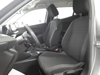 Photo 34 Peugeot 2008  PureTech 100 S&S BVM6