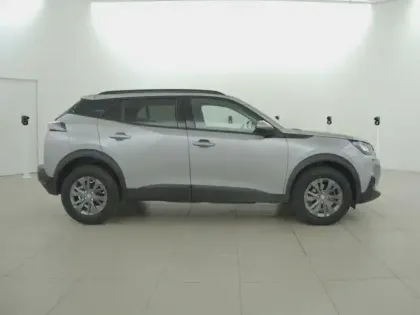 Photo 30 Peugeot 2008  PureTech 100 S&S BVM6