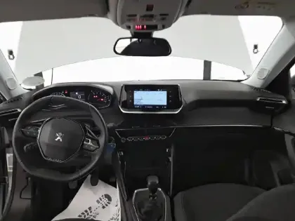 Photo 33 Peugeot 2008  PureTech 100 S&S BVM6