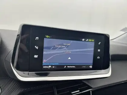 Photo 18 Peugeot 208  Electrique 50 kWh 136ch