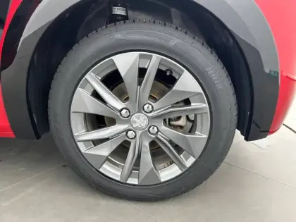 Photo 12 Peugeot 208  Electrique 50 kWh 136ch