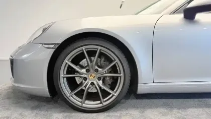 Photo 46 Porsche 911  Carrera Coupé 3.0i 370