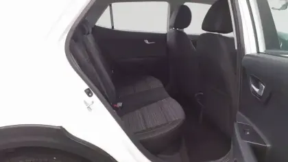 Photo 15 Kia Stonic  1.0 T-GDi 100 ch BVM6