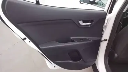 Photo 26 Kia Stonic  1.0 T-GDi 100 ch BVM6