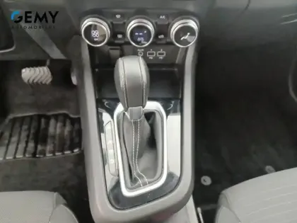 Photo 40 Renault Arkana  mild hybrid 140 EDC FAP - 22