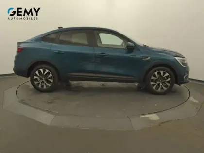 Photo 29 Renault Arkana  mild hybrid 140 EDC FAP - 22