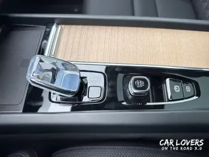 Photo 12 Volvo Xc60 Gén. II Ph2 Evo Ultra Style Dark 5