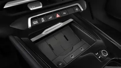 Photo 11 Audi Q3 Gén. III Ph1 S line 5