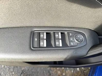 Photo 20 Renault Captur  E-Tech full hybrid 145