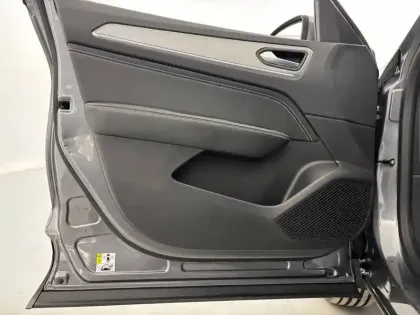 Photo 47 Renault Arkana  E-Tech 145 - 21B