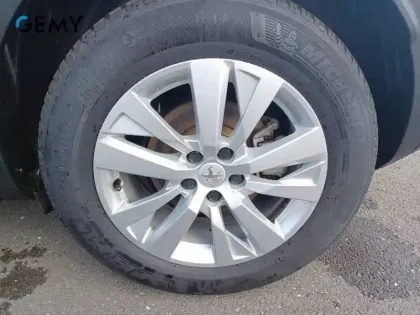 Photo 10 Peugeot 3008  BlueHDi 130ch S&S EAT8