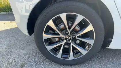 Photo 136 Mitsubishi Colt  1.6 MPI HEV 143