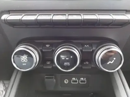 Photo 66 Mitsubishi Colt  1.6 MPI HEV 143