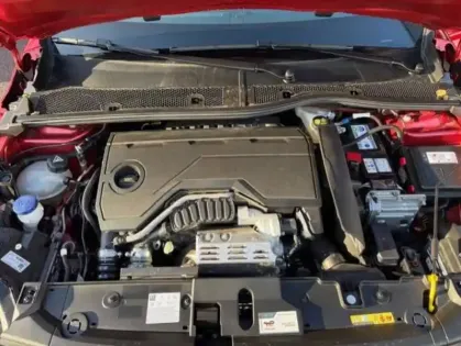 Photo 18 Peugeot 208  Hybrid 110 e-DCS6