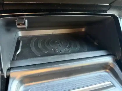 Photo 16 Peugeot 208  Hybrid 110 e-DCS6