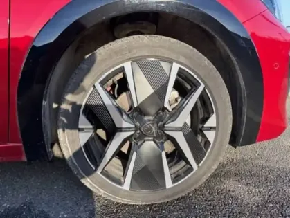 Photo 19 Peugeot 208  Hybrid 110 e-DCS6