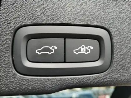 Photo 7 Volvo Xc60  T6 AWD Hybride rechargeable 253 ch+145 ch Geartronic 8