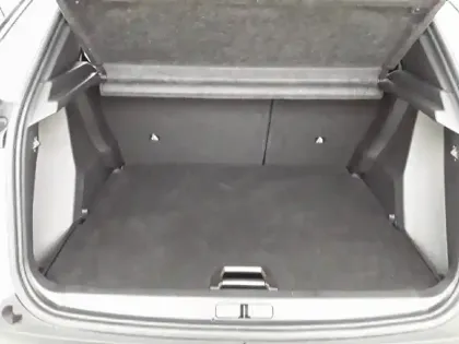 Photo 5 Peugeot 2008  Moteur électrique 136 ch