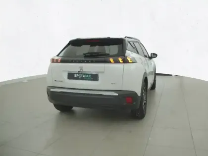 Photo 4 Peugeot 2008  Moteur électrique 136 ch