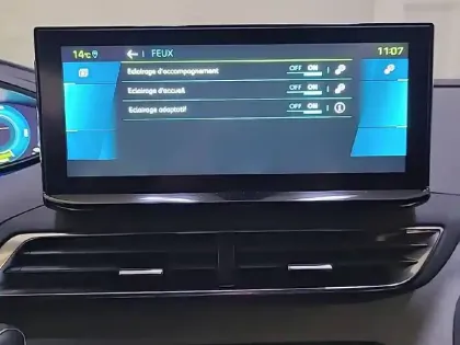 Photo 23 Peugeot 3008  Hybrid 225 e-EAT8