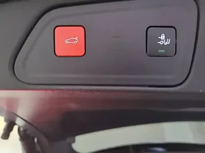 Photo 36 Peugeot 3008  Hybrid 225 e-EAT8