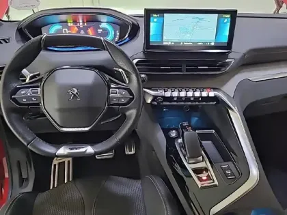 Photo 7 Peugeot 3008  Hybrid 225 e-EAT8