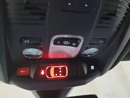 Photo 22 Peugeot 3008  Hybrid 225 e-EAT8