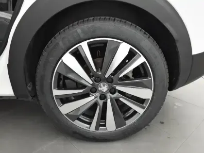 Photo 12 Peugeot 3008  Hybrid 225 e-EAT8