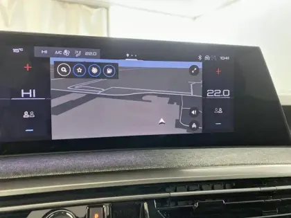 Photo 14 Peugeot 3008  Hybrid 145 e-DCS6