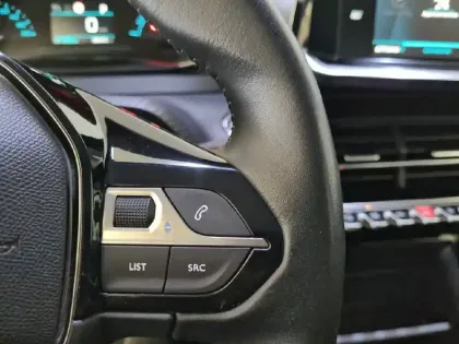 Photo 16 Peugeot 208  ELECTRIQUE 50 KWH 136