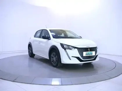 Photo 36 Peugeot 208  ELECTRIQUE 50 KWH 136