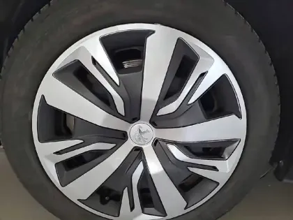 Photo 32 Peugeot 208  ELECTRIQUE 50 KWH 136