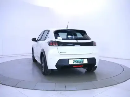 Photo 38 Peugeot 208  ELECTRIQUE 50 KWH 136